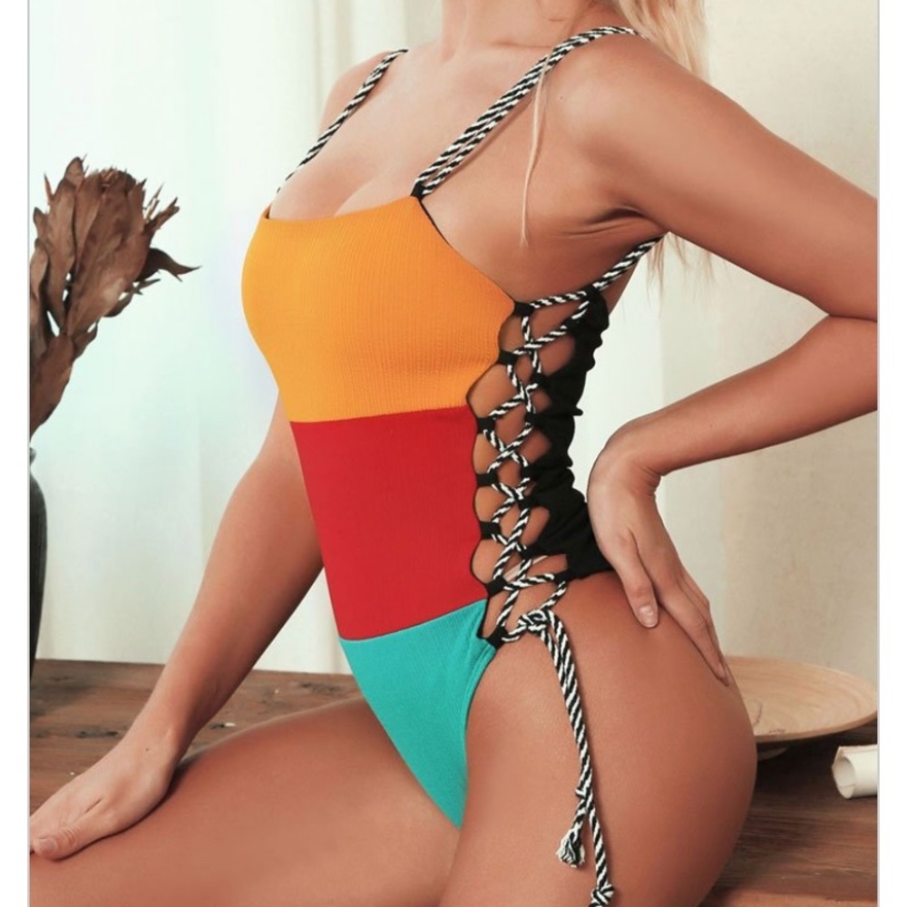 Suimsuit